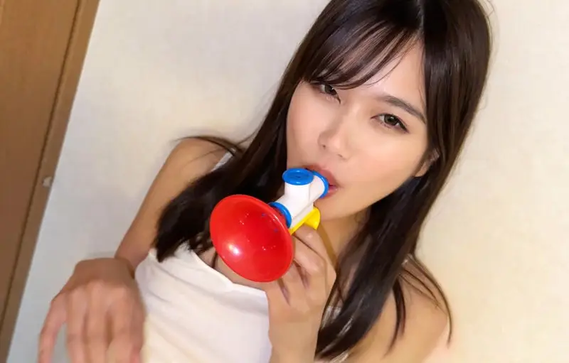 みなちゃん（素人ムクムク-ROOM-/smro032）出演のAV女優の名前は？